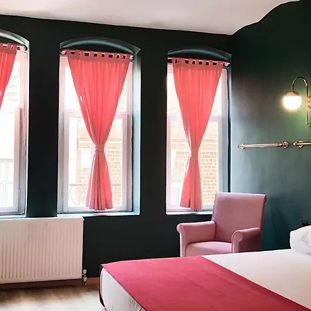 Casa Rosa Hotel